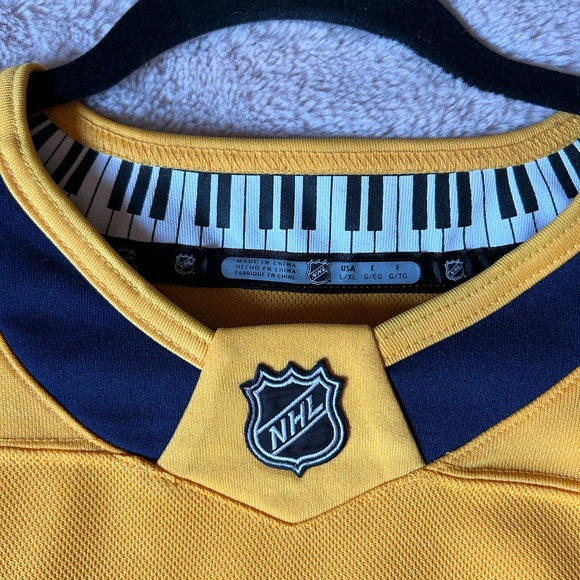Nashville Predators jersey—Youth L/XL - Picture 3 of 3